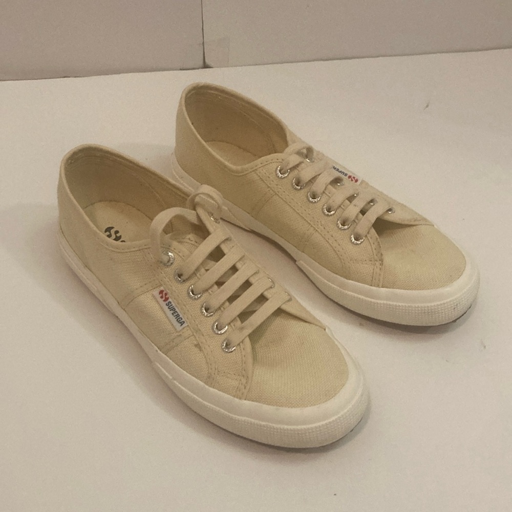Superga 2750 Cotu Classic Light Beige Canvas Lace-Up Sneakers Size US 9 :)